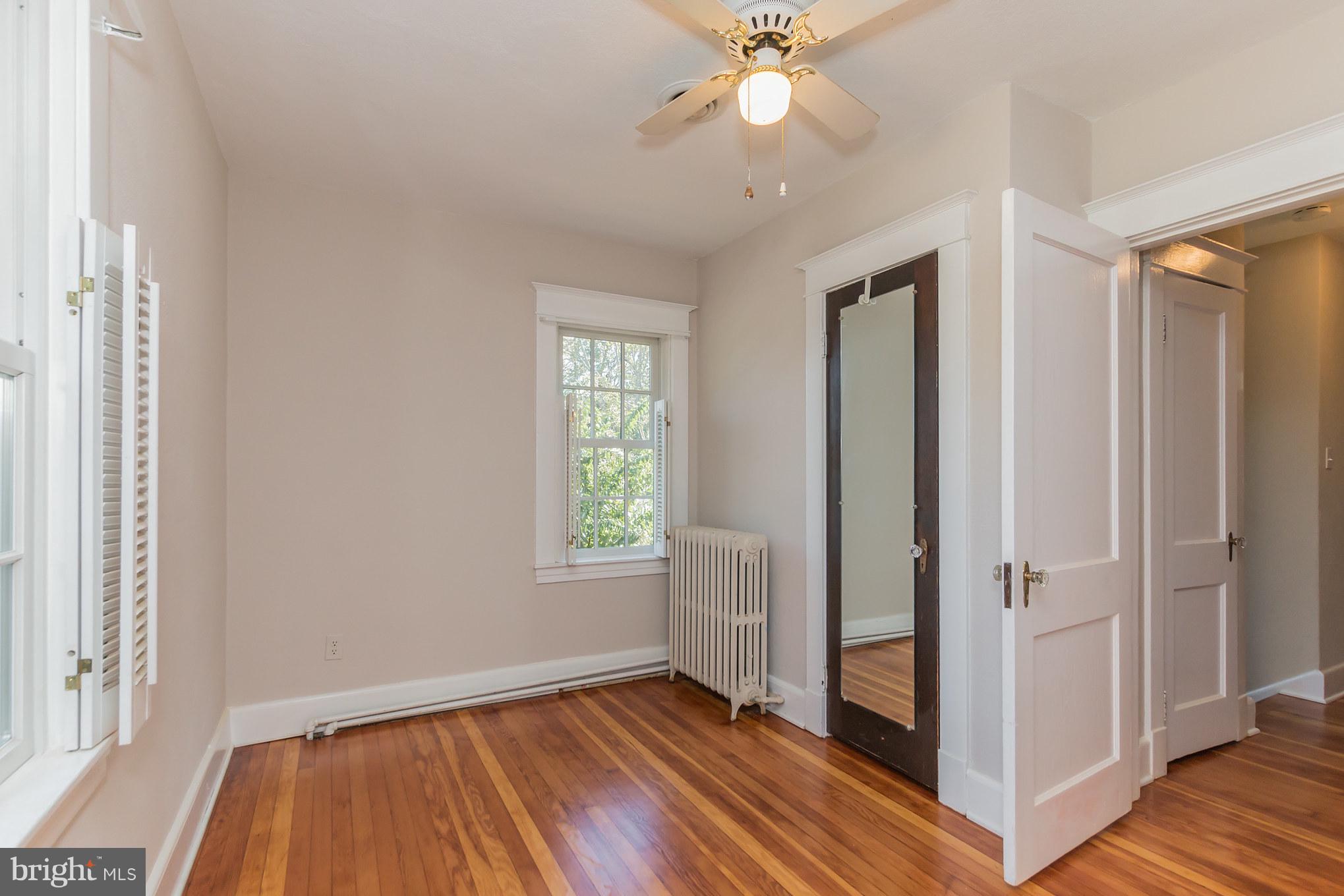 61 Church Road Arnold, MD 21012 - Photo 25 of 28 Master bedroom