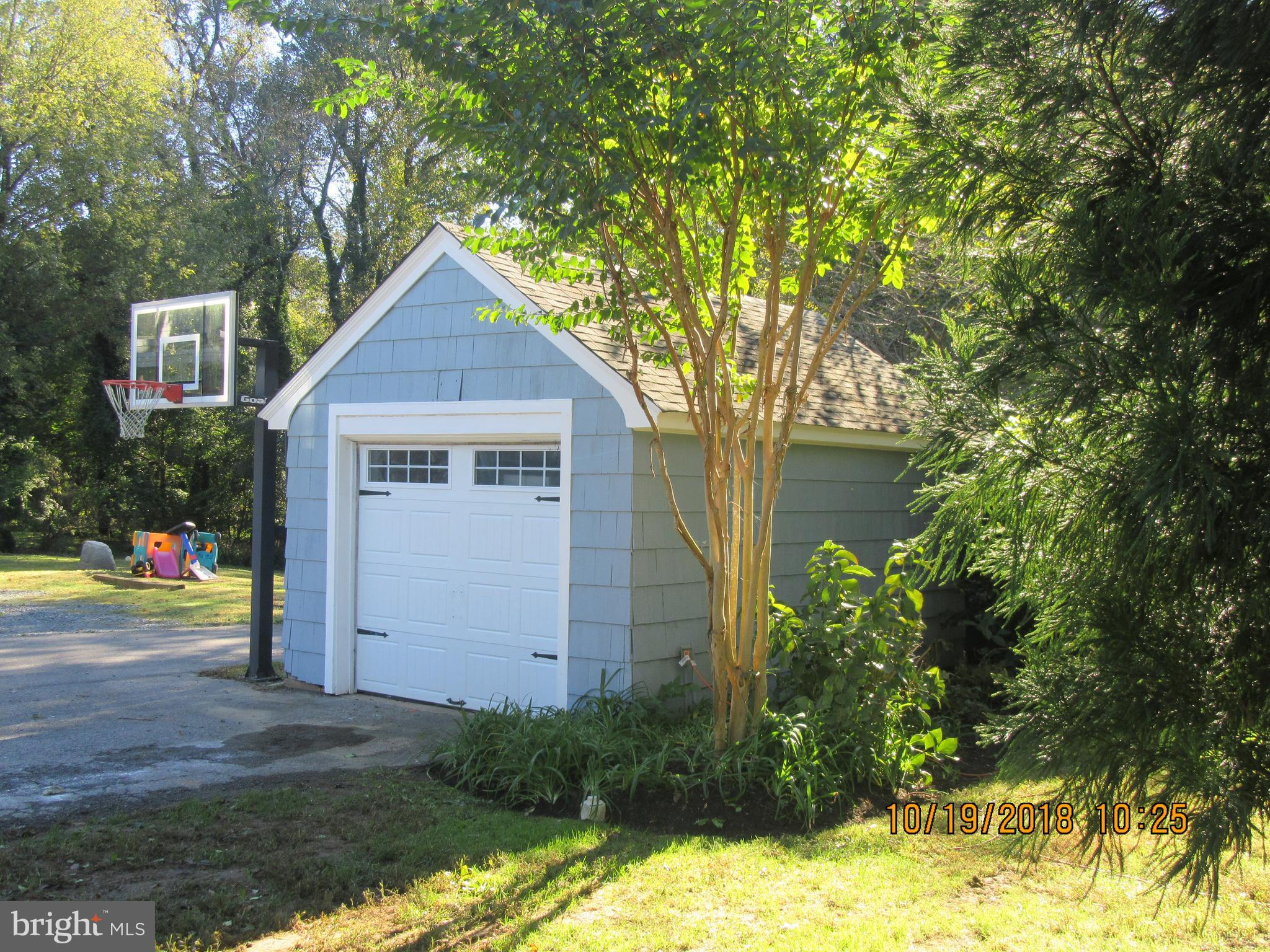 61 Church Road Arnold, MD 21012 - Photo 27 of 28 Additional view detached garage