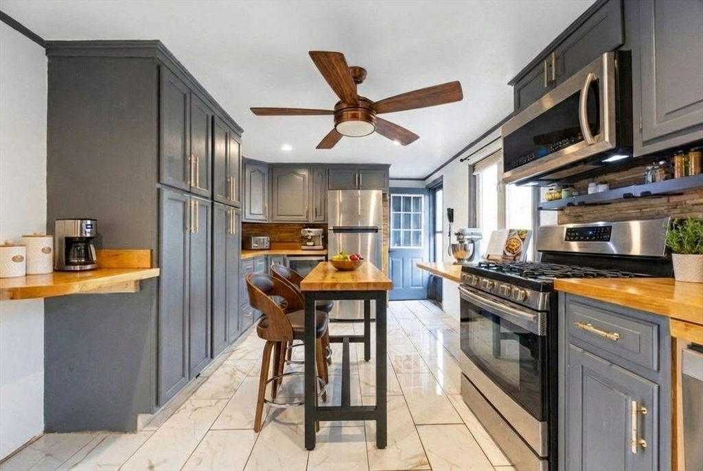 10 Longmeadow Drive Wareham, MA 02571 - Photo 6 of 13