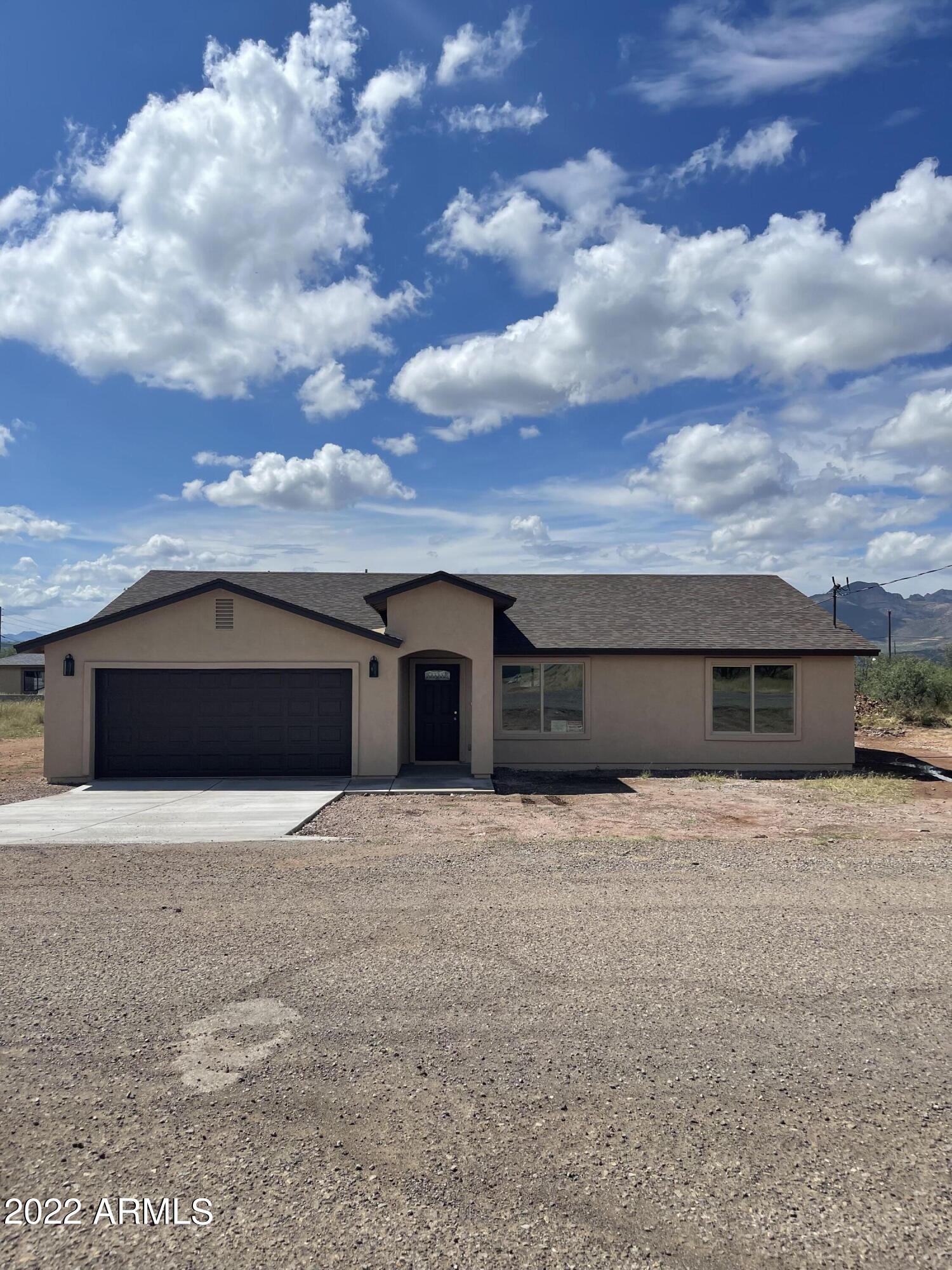 1784 Birmania Corte Rio Rico, AZ 85648 - Photo 2 of 19 3
