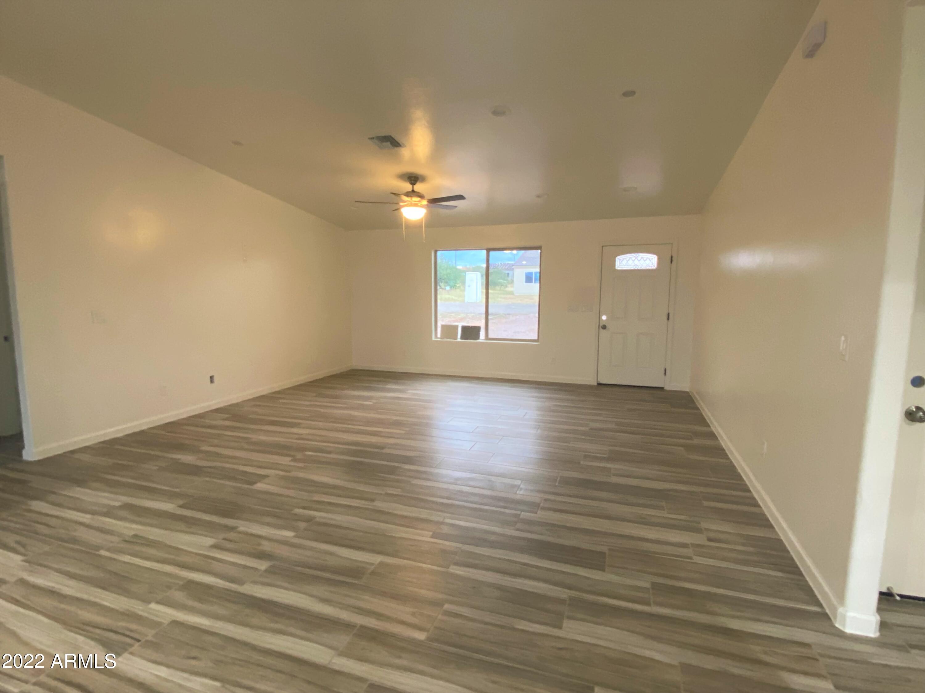 1784 Birmania Corte Rio Rico, AZ 85648 - Photo 4 of 19 IMG_3249