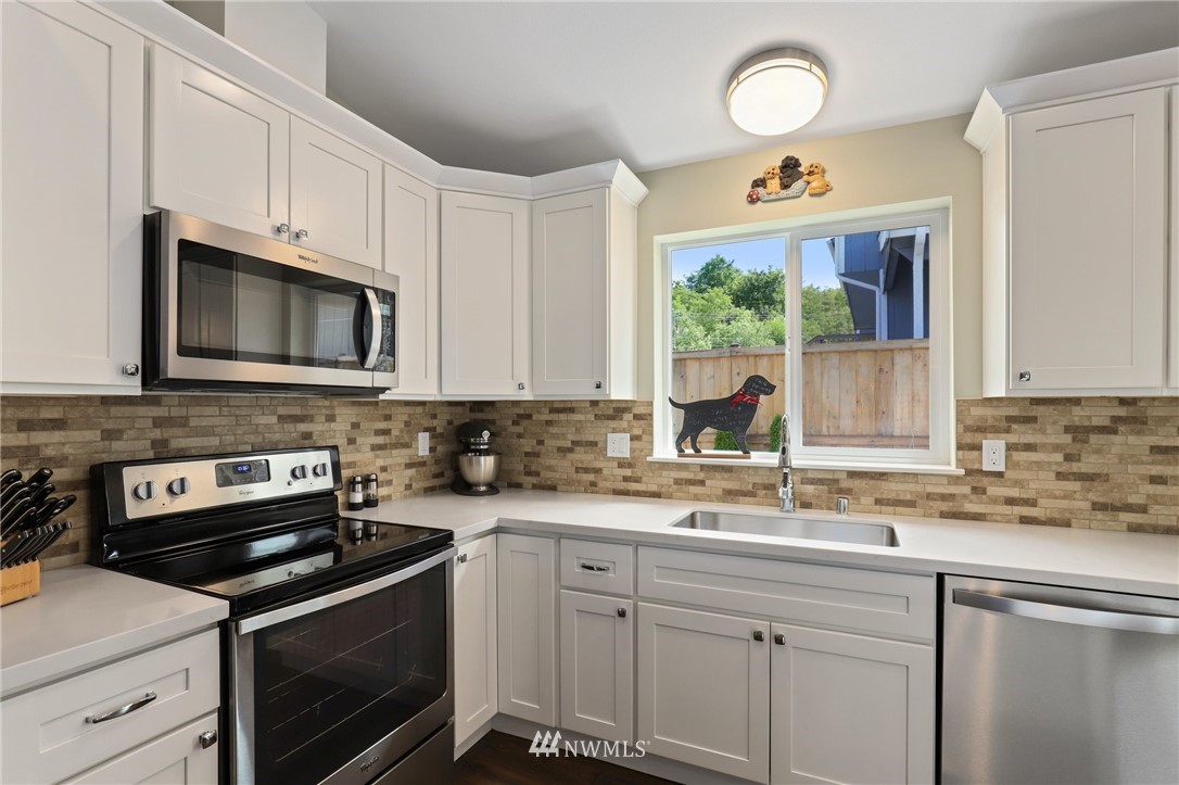 38300 Buck Road Northeast Hansville, WA 98340 - Photo 11 of 30 Gallery Image 11