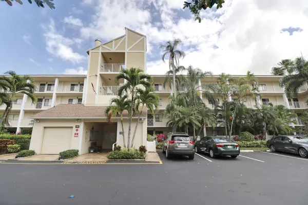 $2,400 | 7270 Ashford Place, Unit 106, Delray Beach, FL 33446