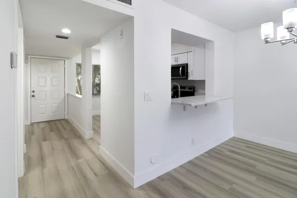 $2,400 | 7270 Ashford Place, Unit 106, Delray Beach, FL 33446
