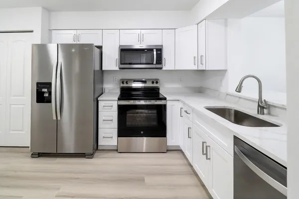 $2,400 | 7270 Ashford Place, Unit 106, Delray Beach, FL 33446