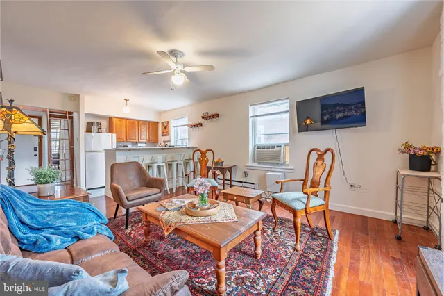 $2,200 | 2007 Mt Vernon Street, Unit 3R, Philadelphia, PA 19130