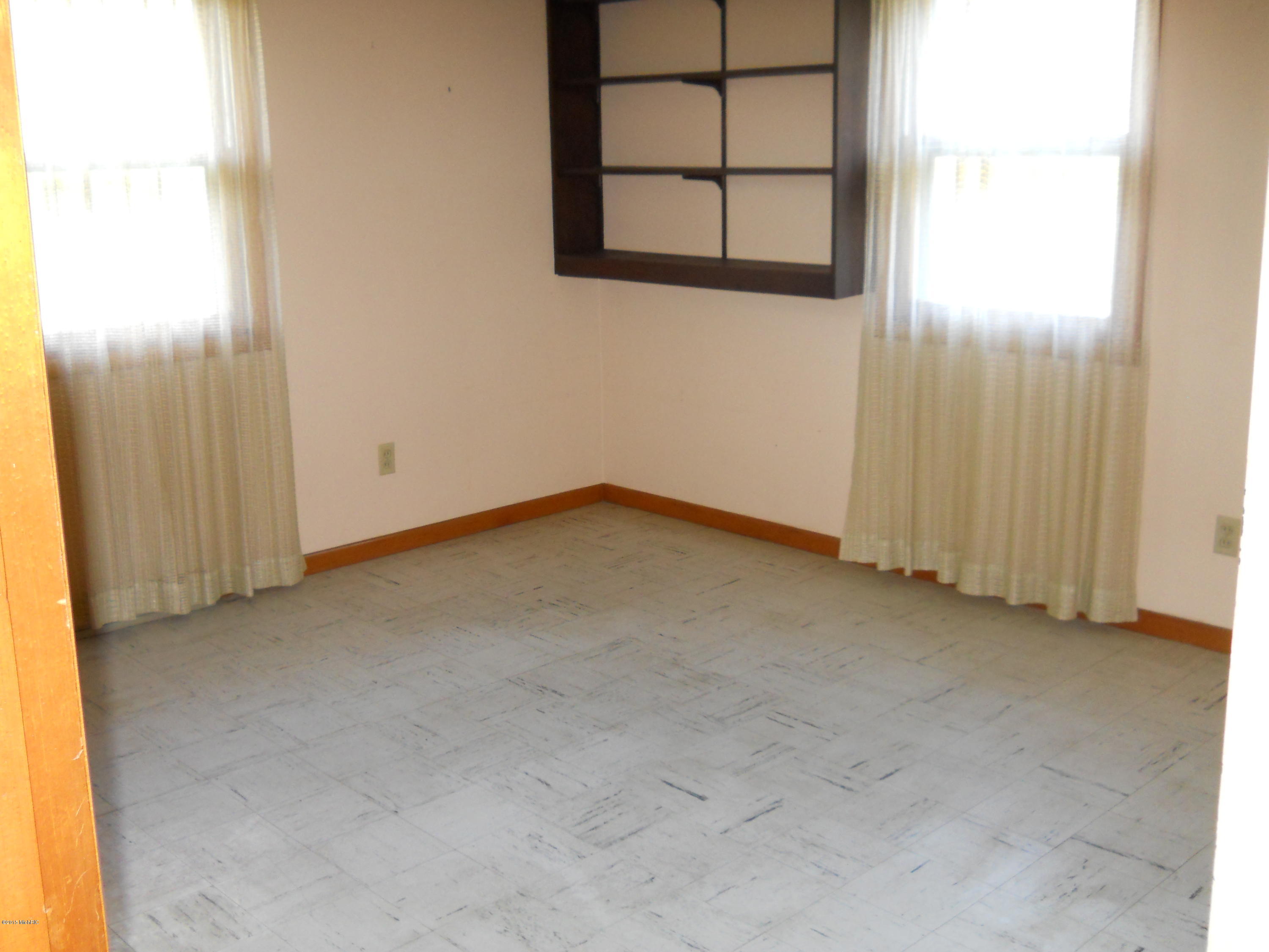 4220 North Cedar Lake Road Edmore, MI 48829 - Photo 9 of 17 4220 N. Cedar Lake Rd.