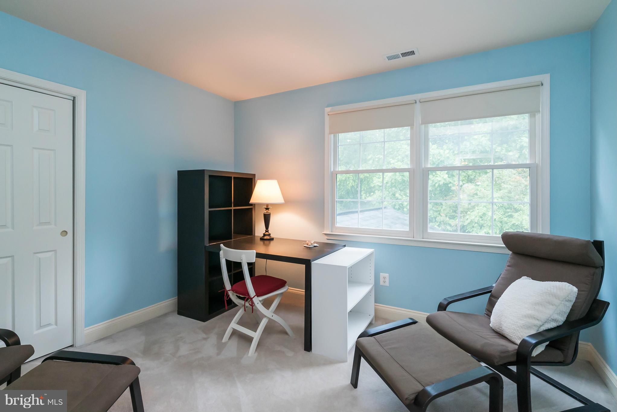 8753 Center Road Springfield, VA 22152 - Photo 15 of 25 Bedroom