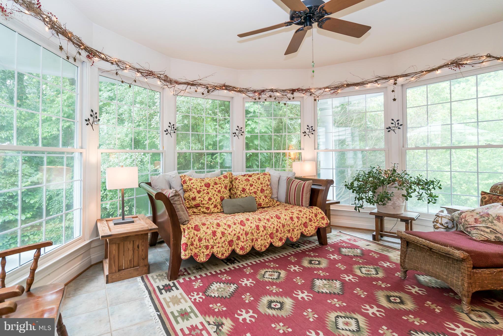 8753 Center Road Springfield, VA 22152 - Photo 8 of 25 Interior (General)