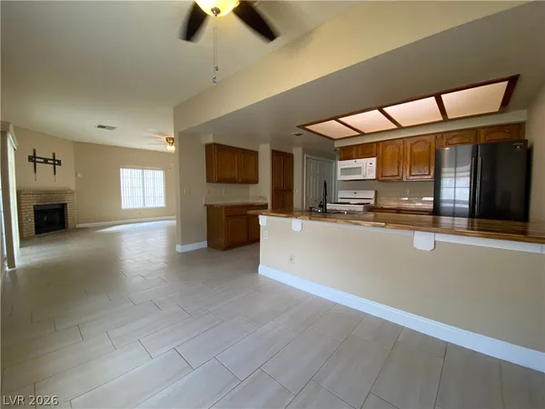 $2,172 | 313 Beethoven Street, Las Vegas, NV 89145