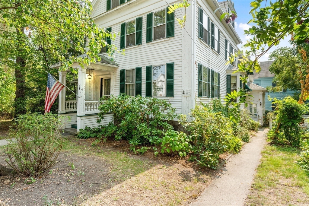 16 Ditson Place Methuen, MA 01844 - Photo 2 of 39 a front view of a house with garden