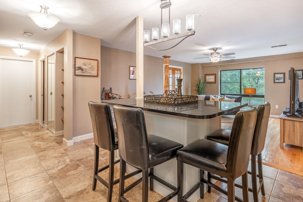 4 Summit Drive, Unit 303 Reading, MA 01867 - Photo 11 of 30