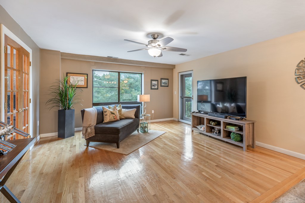 4 Summit Drive, Unit 303 Reading, MA 01867 - Photo 13 of 30