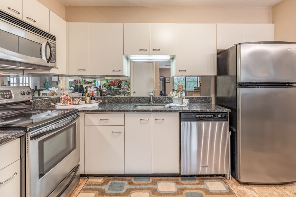 4 Summit Drive, Unit 303 Reading, MA 01867 - Photo 9 of 30