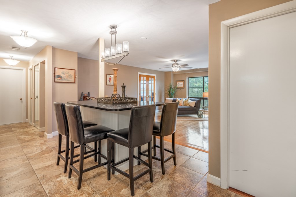 4 Summit Drive, Unit 303 Reading, MA 01867 - Photo 10 of 30