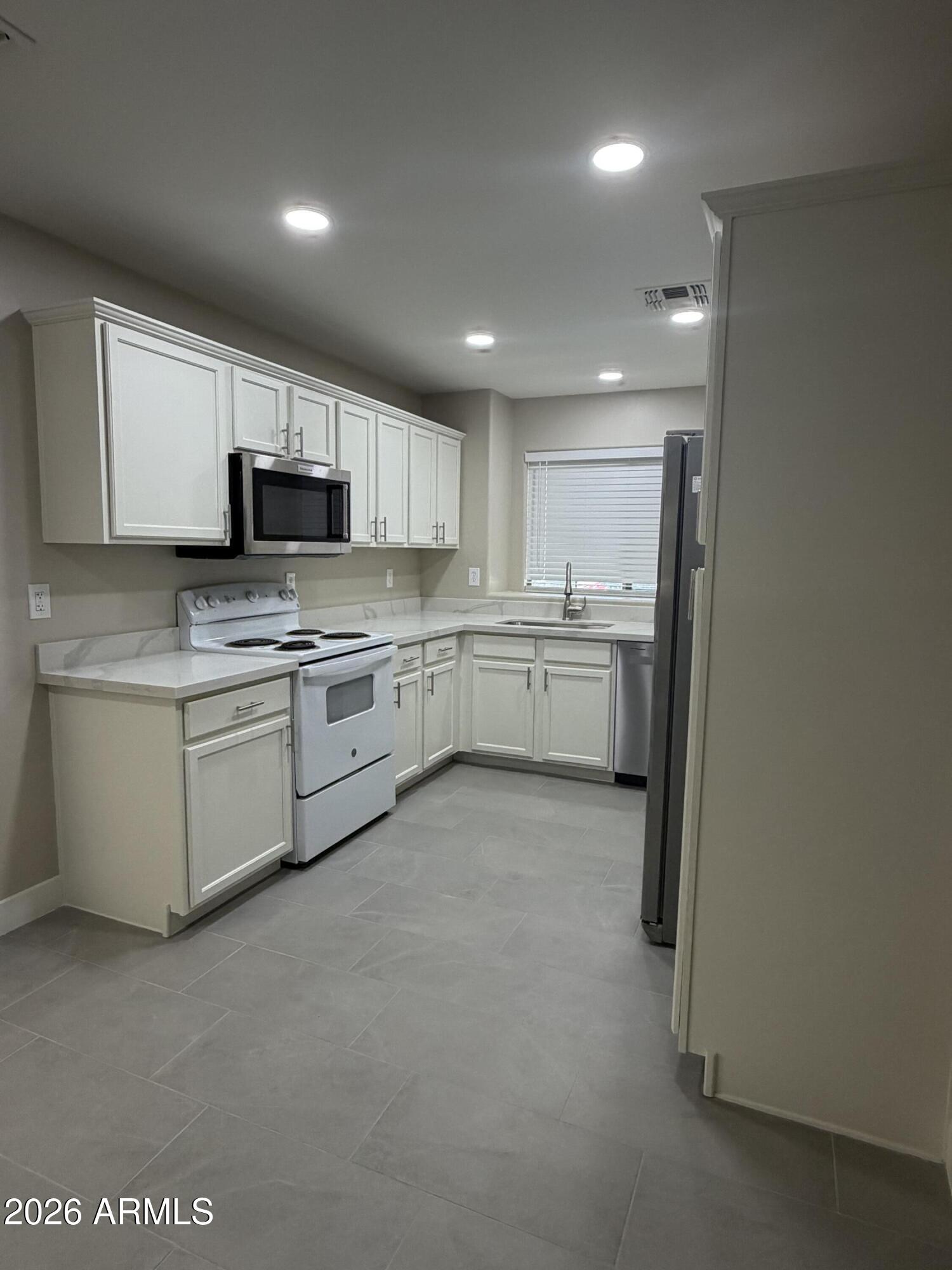 17737 West Hearn Road Surprise, AZ 85388 - Photo 3 of 12