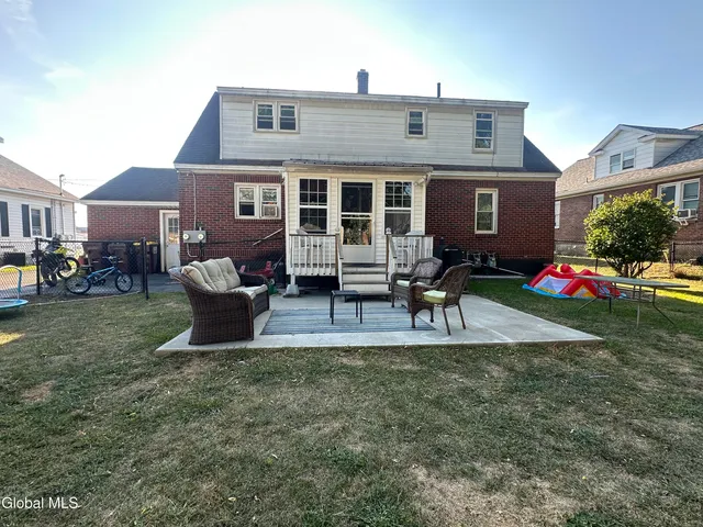 $298,000 | 1710 Norfolk Avenue, Rotterdam, NY 12303