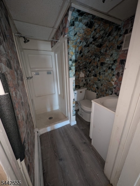 66 Erie Street Elizabeth Port, NJ 07206 - Photo 8 of 15