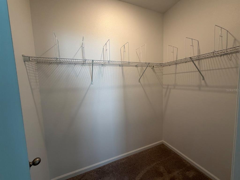 2021 Hemingway Circle Groveland, FL 34736 - Photo 6 of 18 a view of a room