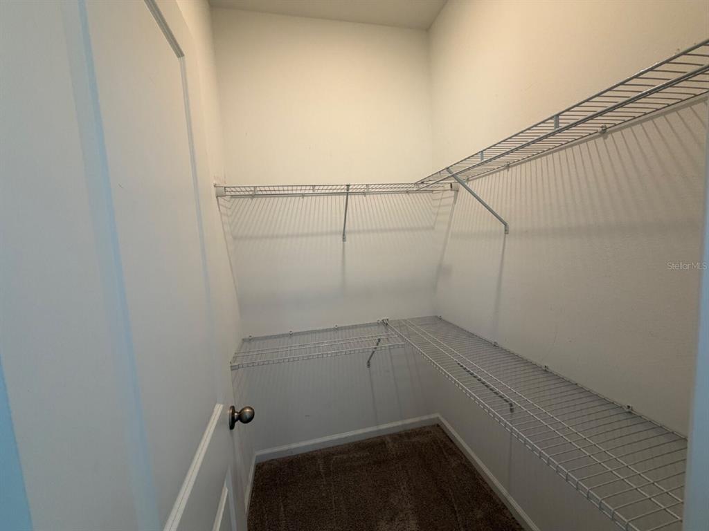 2021 Hemingway Circle Groveland, FL 34736 - Photo 9 of 18 a view of a small room