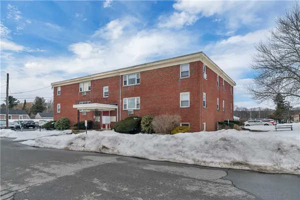 $239,000 | 5 Garibaldi Street, Unit 33, North Providence, RI 02911