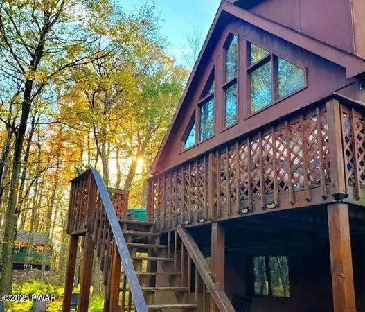 $278,500 | 1008 Woodstone Drive, Newfoundland, PA 18445
