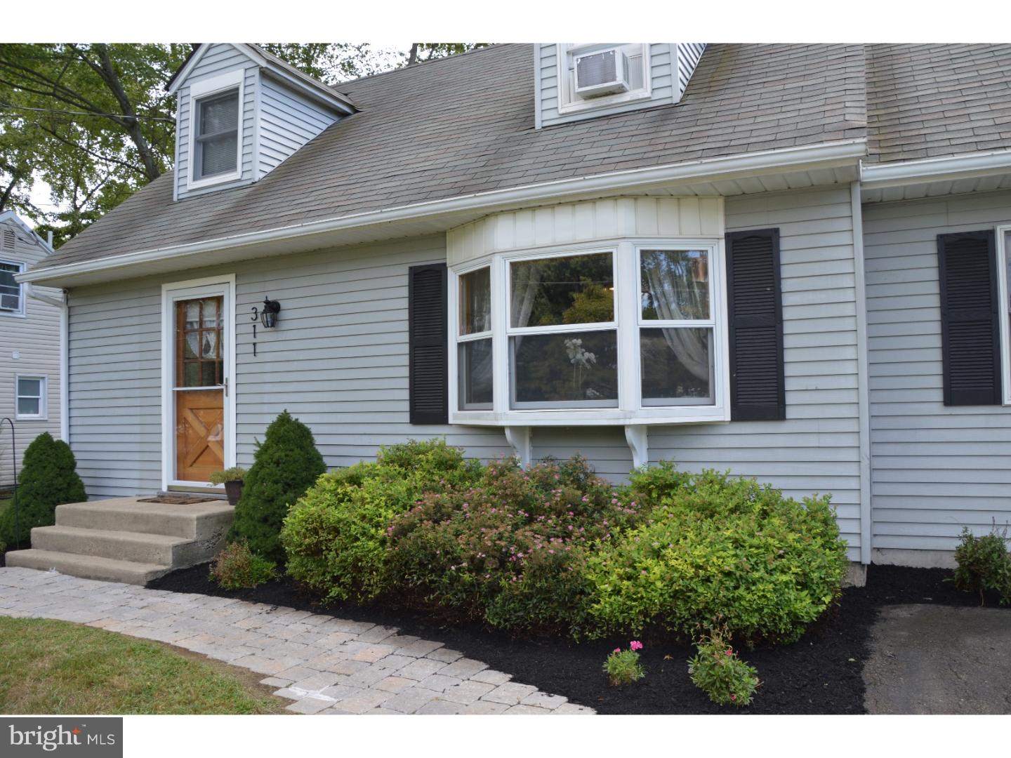311 Warren Road Hatboro, PA 19040 - Photo 2 of 25 Exterior Front