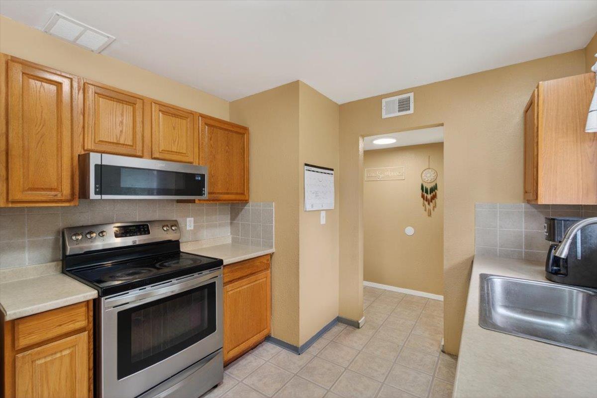 7517 Natomas Road Pleasant Grove, CA 95668 - Photo 14 of 36