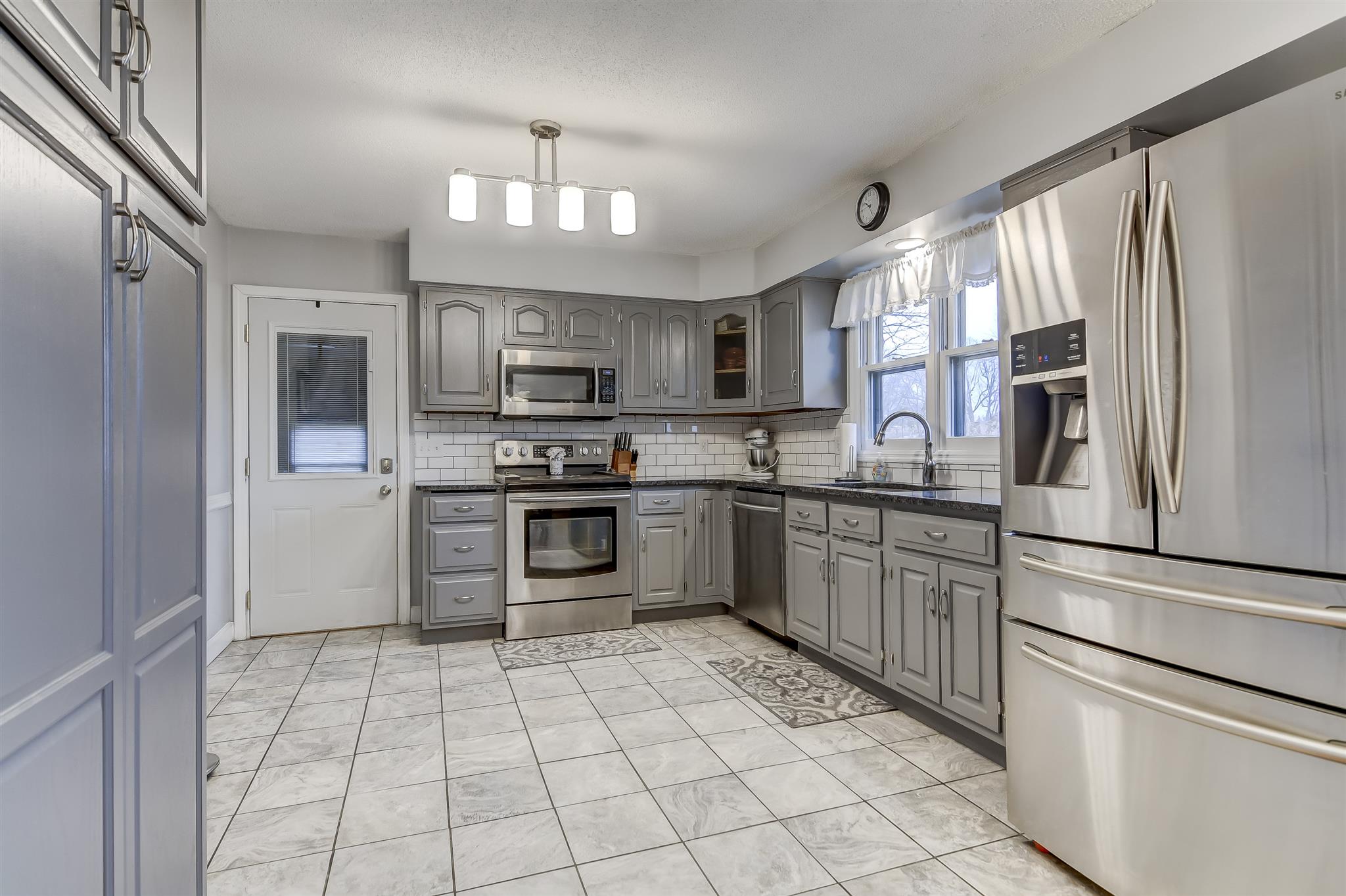 623 East Main Street Rochester, IL 62563 - Photo 15 of 41