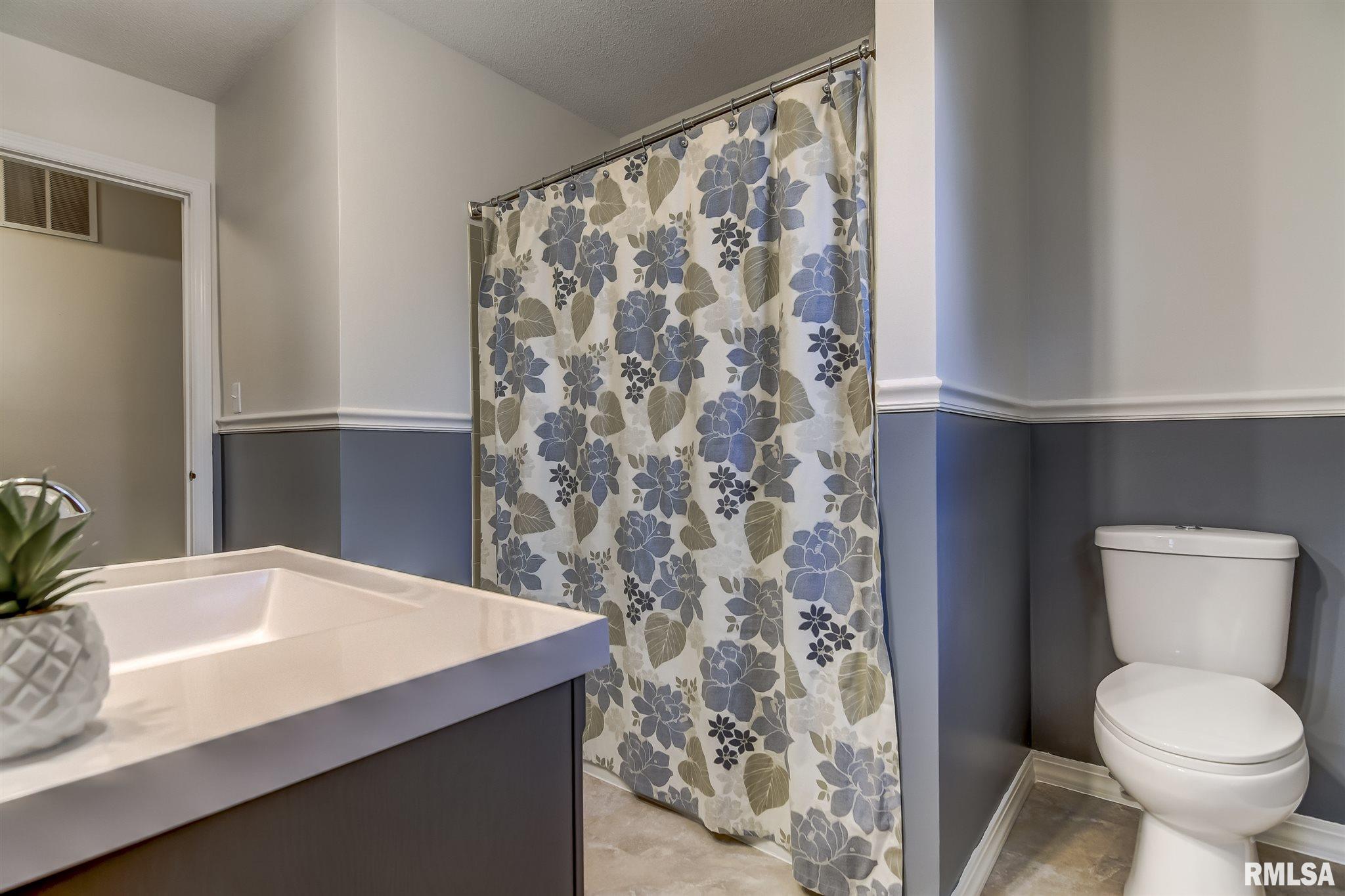 623 East Main Street Rochester, IL 62563 - Photo 21 of 41