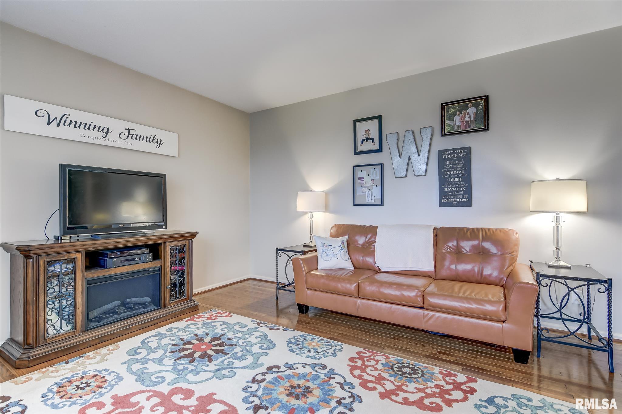 623 East Main Street Rochester, IL 62563 - Photo 7 of 41