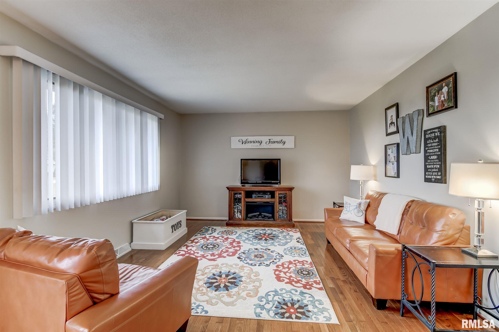 623 East Main Street Rochester, IL 62563 - Photo 8 of 41