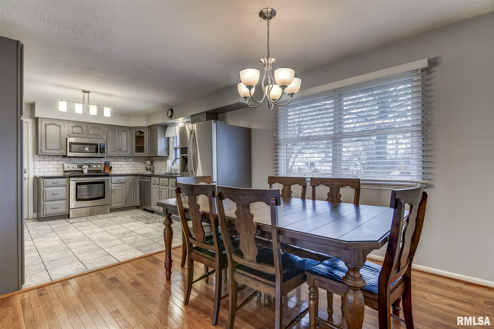 623 East Main Street Rochester, IL 62563 - Photo 10 of 41