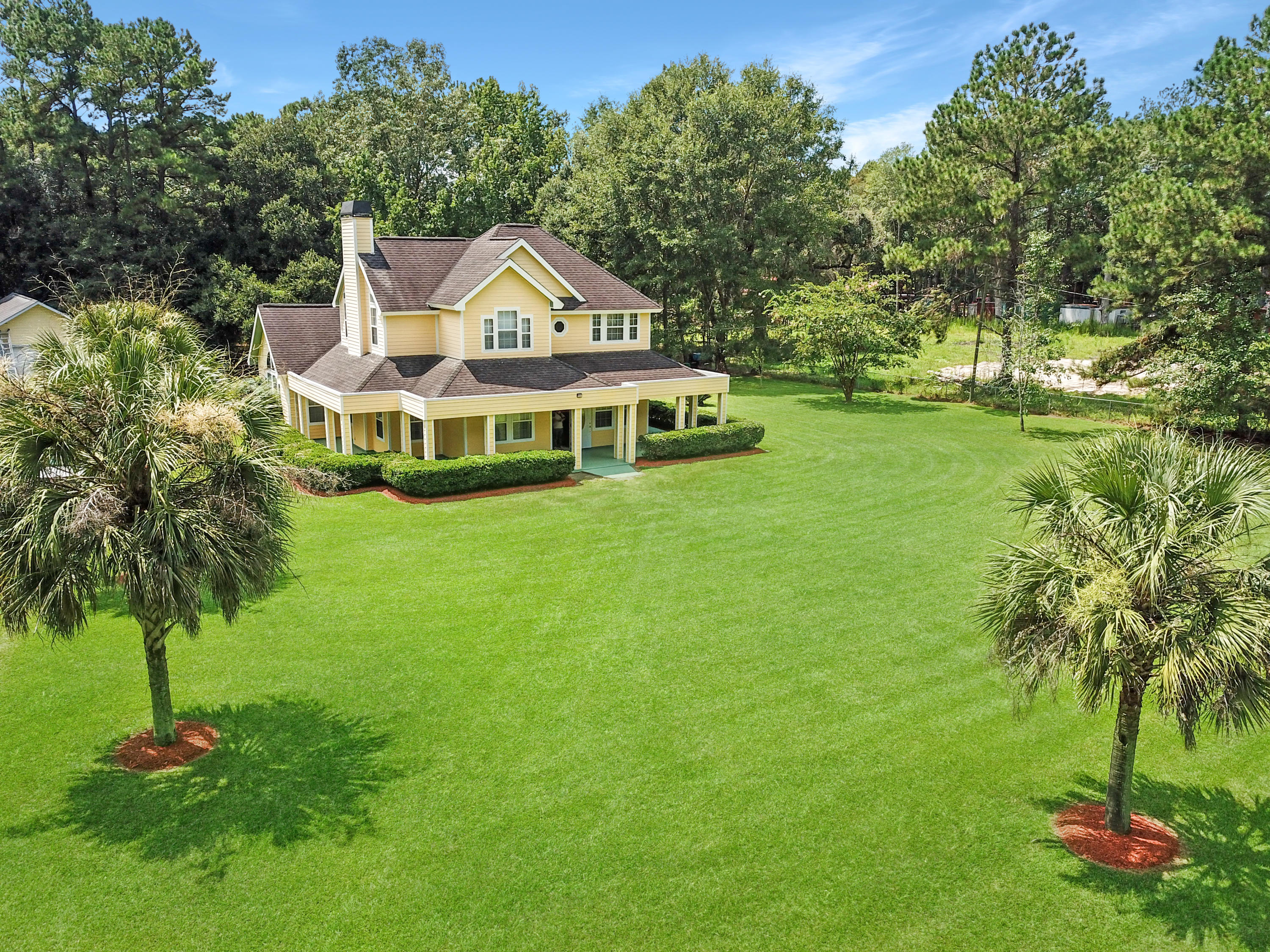 Welcome Home to 1339 Black Creek Road