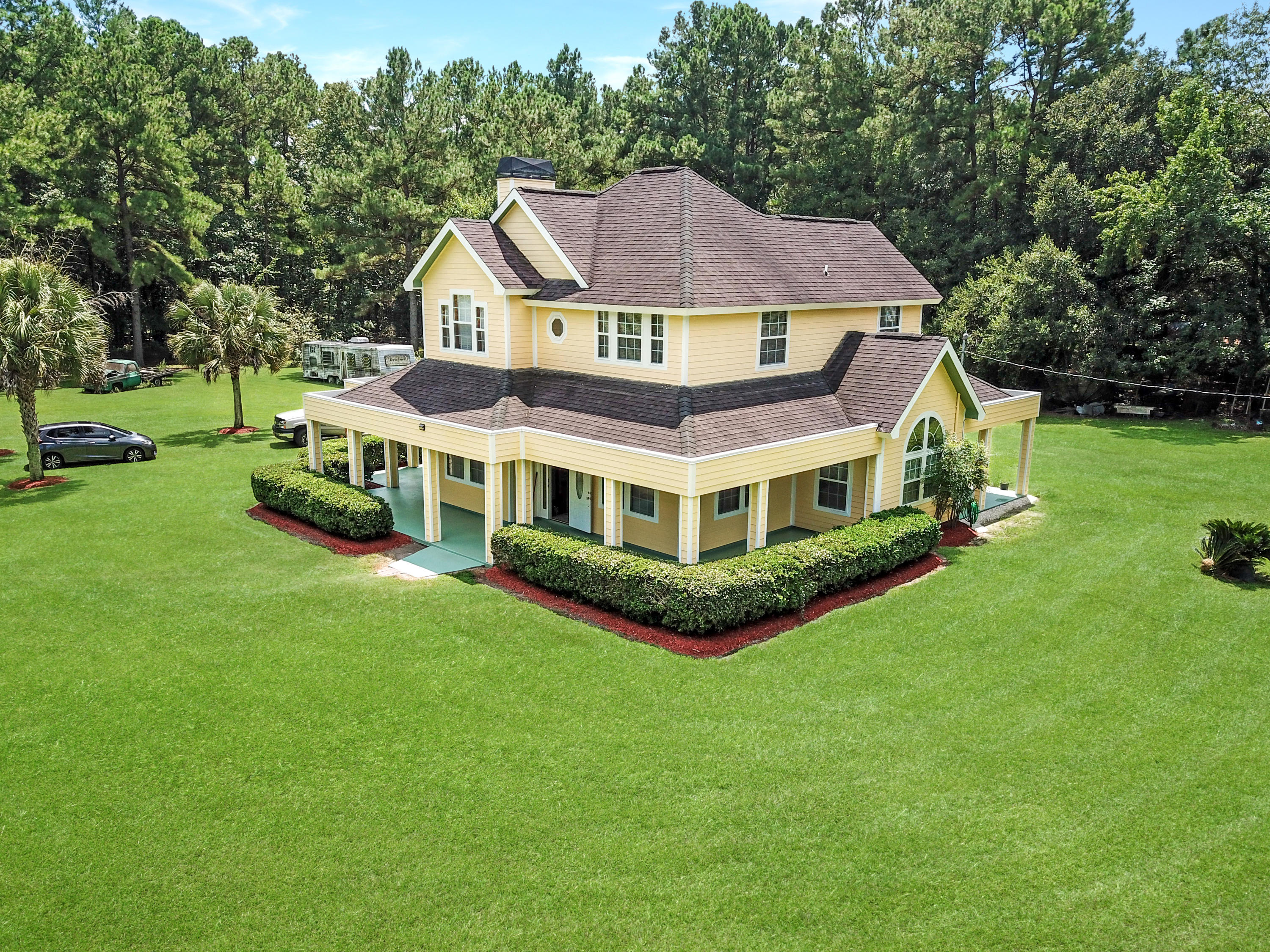 1339 State Rd S-15-28 Walterboro, SC 29488 - Photo 2 of 39 Large Wrap Around Porch