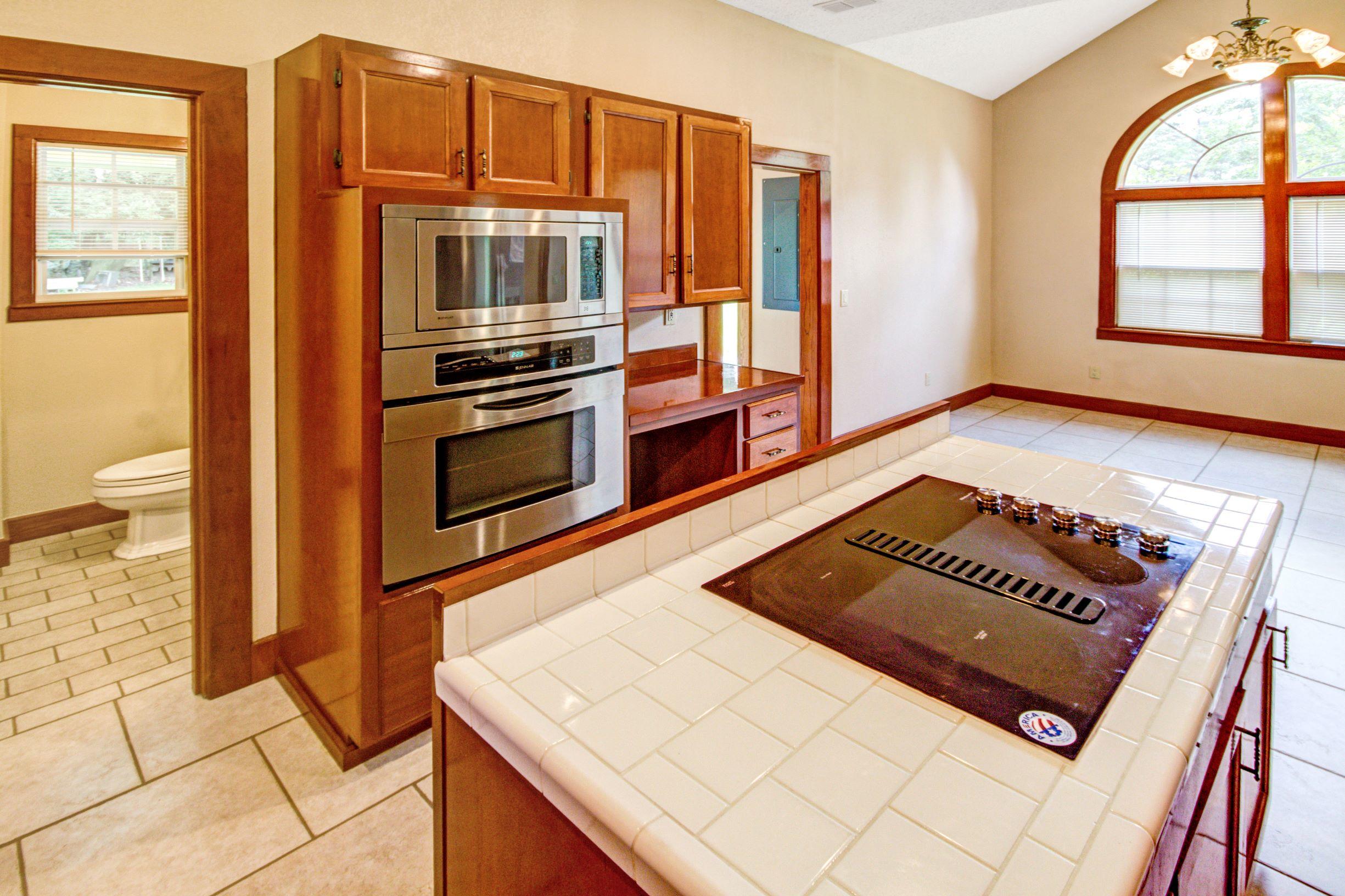 1339 State Rd S-15-28 Walterboro, SC 29488 - Photo 13 of 39 Stainless Appliances