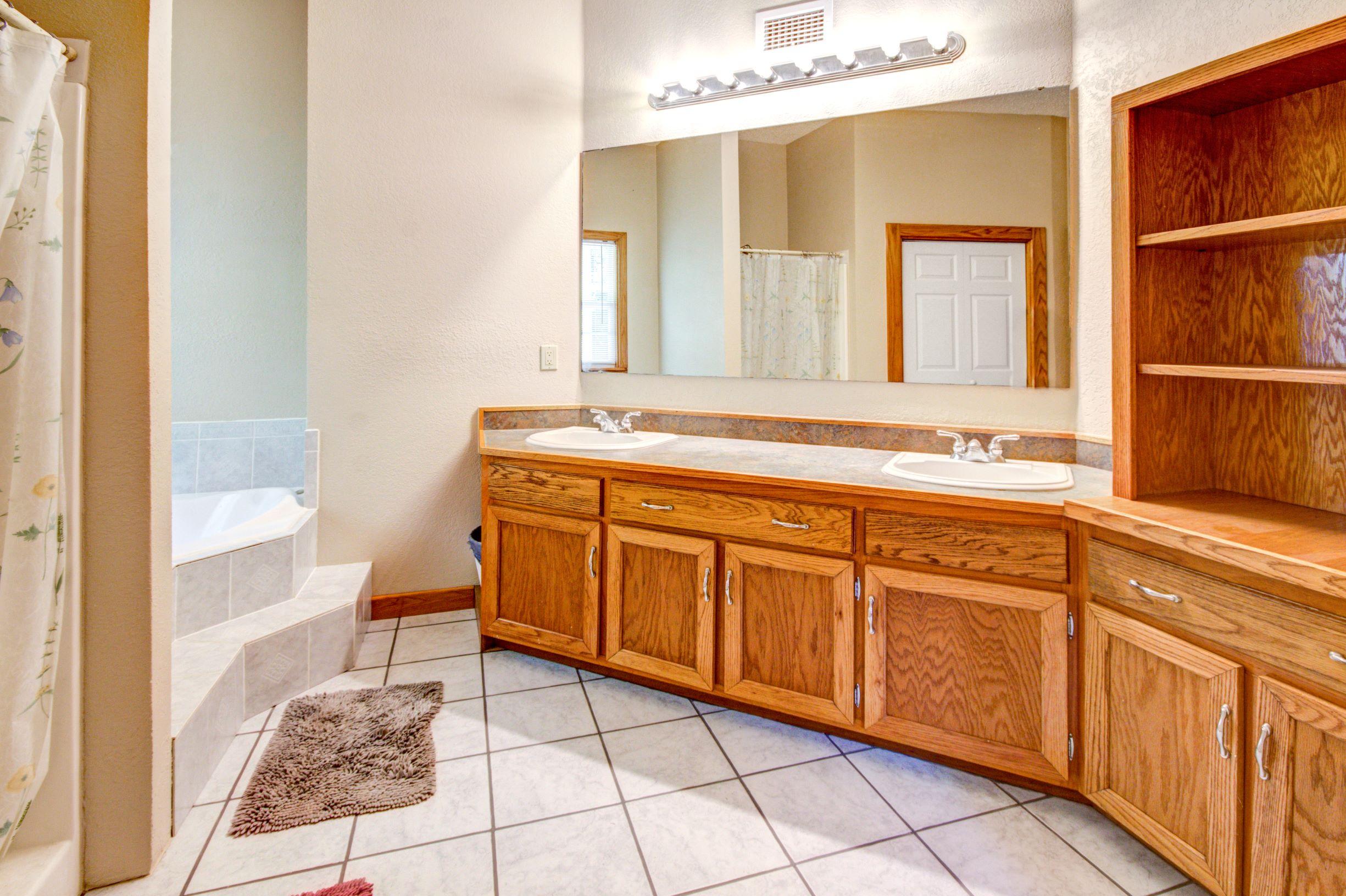 1339 State Rd S-15-28 Walterboro, SC 29488 - Photo 19 of 39 Large Master Bath