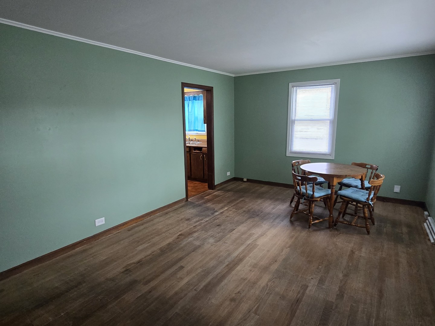 15045 Springfield Avenue Midlothian, IL 60445 - Photo 4 of 19 Gallery Image 4
