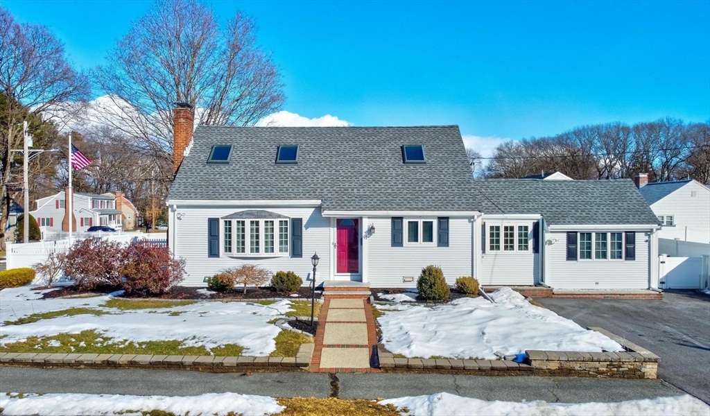 41 Keeling Road Wakefield, MA 01880 - Photo 1 of 31 Gallery Image 1