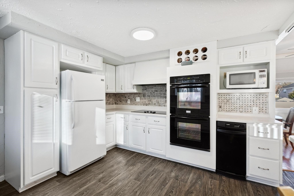 41 Keeling Road Wakefield, MA 01880 - Photo 11 of 31 Gallery Image 11