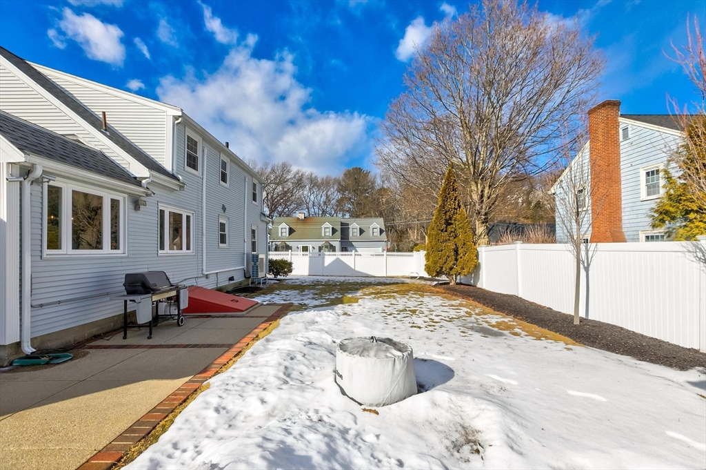 41 Keeling Road Wakefield, MA 01880 - Photo 24 of 31 Gallery Image 24