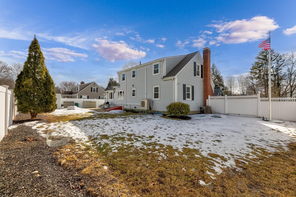 41 Keeling Road Wakefield, MA 01880 - Photo 25 of 31 Gallery Image 25