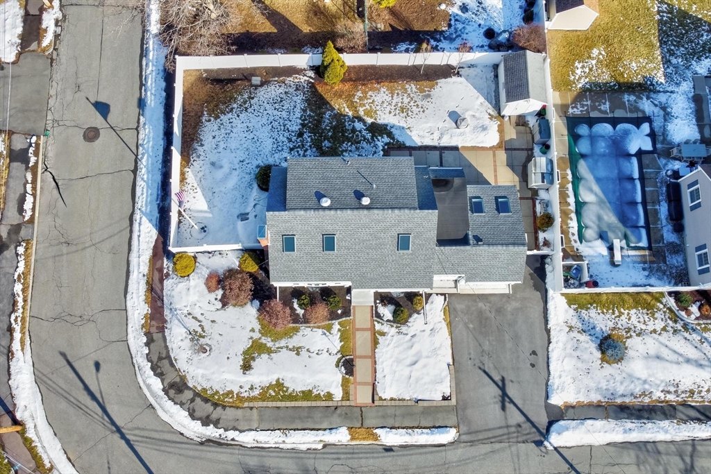 41 Keeling Road Wakefield, MA 01880 - Photo 26 of 31 Gallery Image 26
