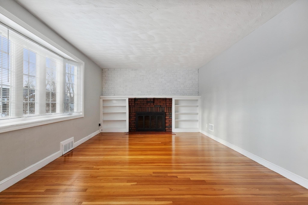 41 Keeling Road Wakefield, MA 01880 - Photo 6 of 31 Gallery Image 6