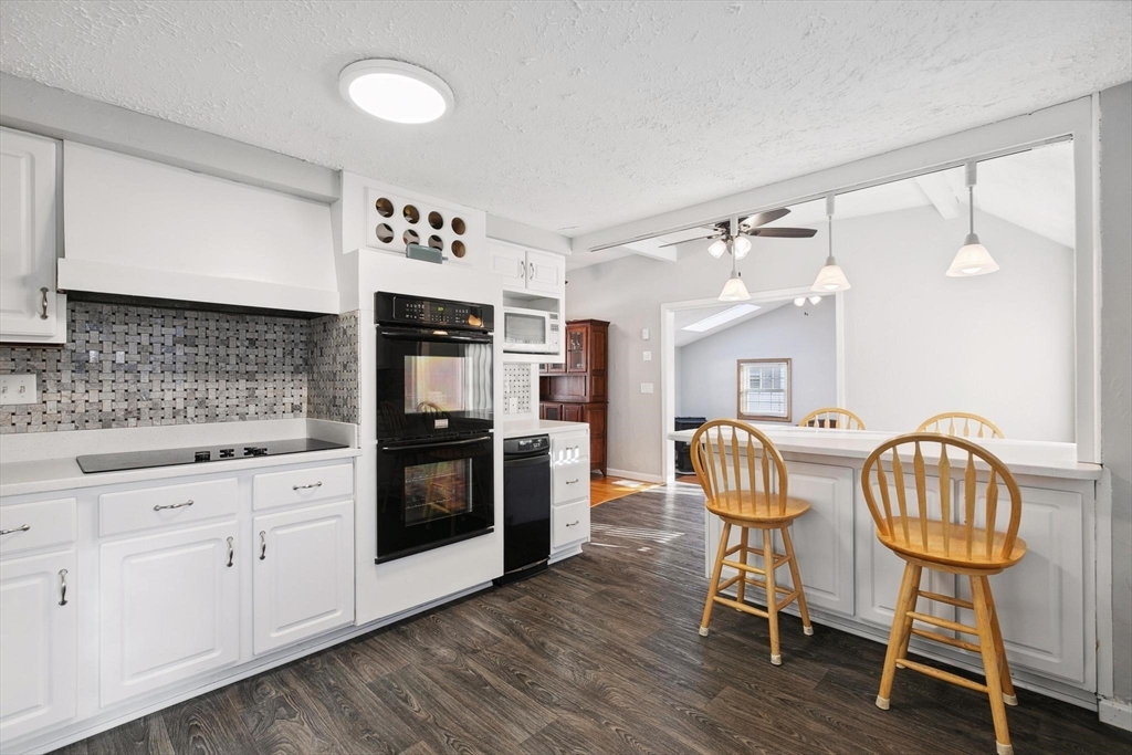 41 Keeling Road Wakefield, MA 01880 - Photo 9 of 31 Gallery Image 9