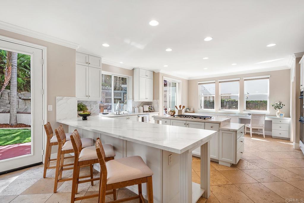 3015 Corte Tilo Carlsbad, CA 92009 - Photo 3 of 55