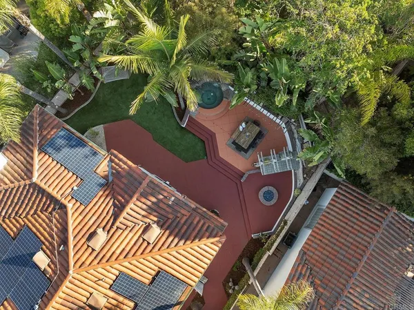 $2,595,000 | 3015 Corte Tilo, Carlsbad, CA 92009