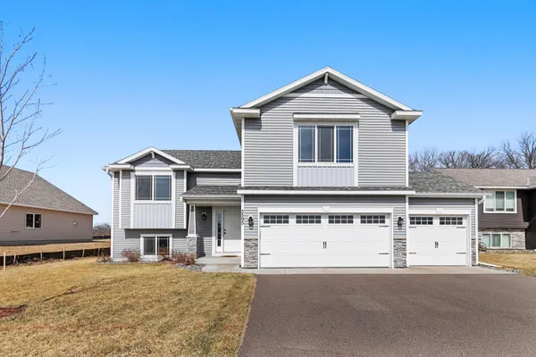 $429,900 | 3595 237th Avenue Northwest, St. Francis, MN 55070