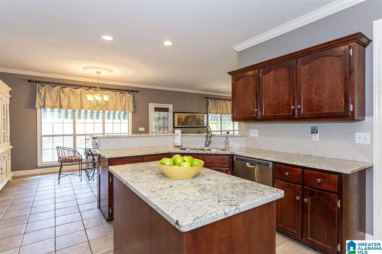 120 Oakbrooke Lane Alabaster, AL 35007 - Photo 26 of 49