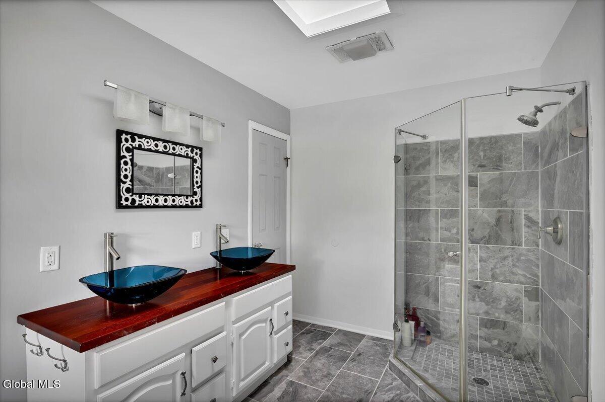 509 Grange Road Troy, NY 12182 - Photo 23 of 55 24-509 Grange Rd-26